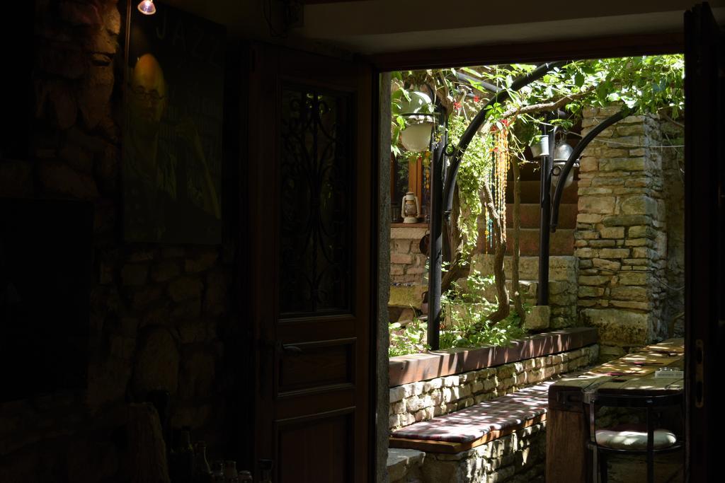 Kamene Price Rooms, Music And Food Bale Luaran gambar